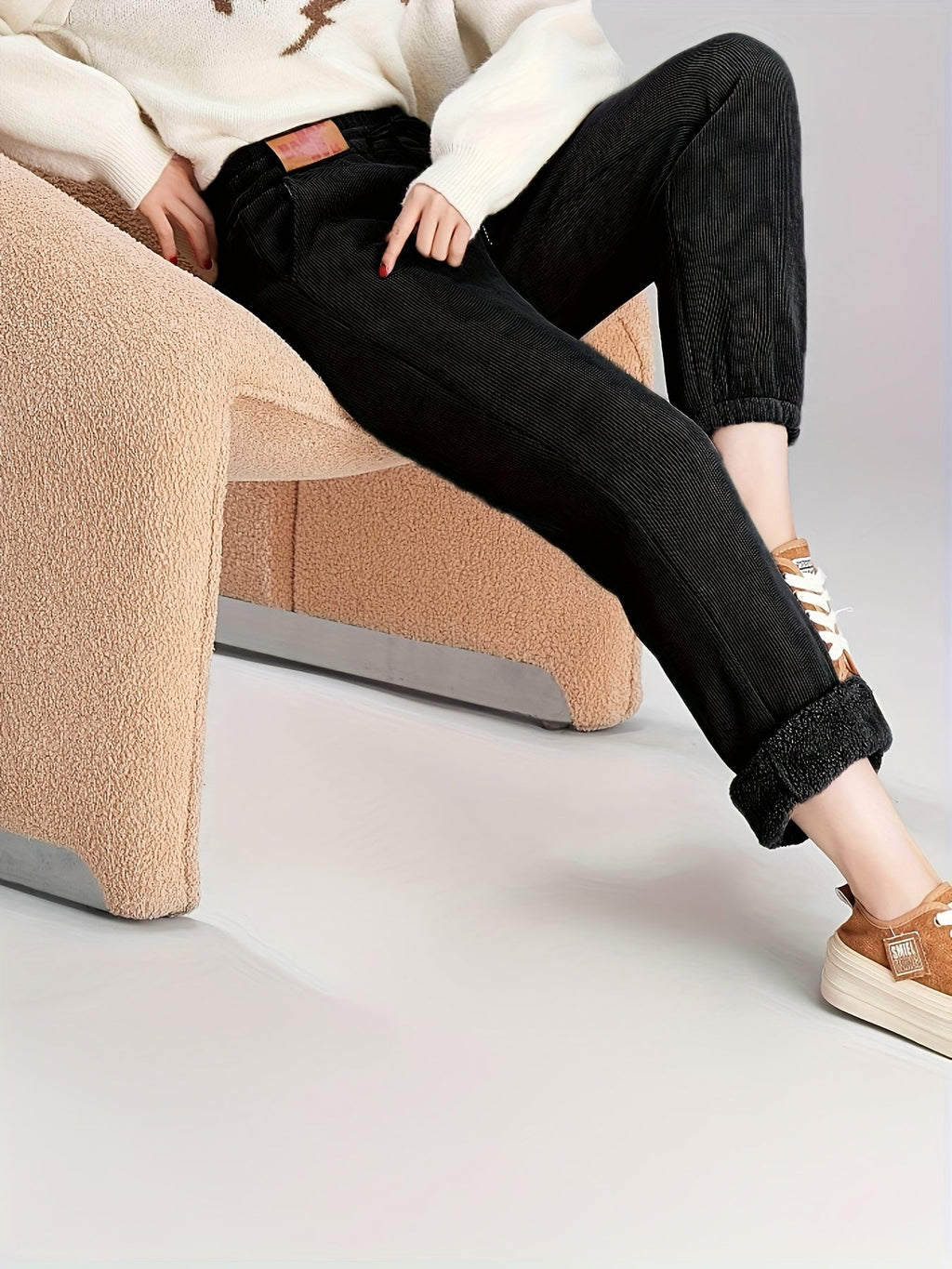 Catriona™ | Fleece-Lined Corduroy Relaxed Jogger Pants
