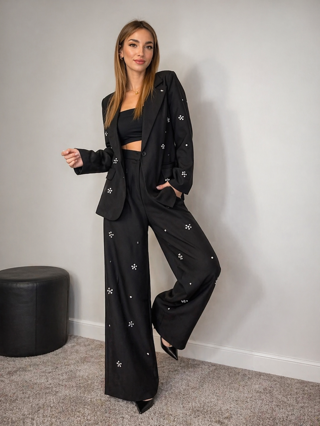 Farrah™ | Elegant Set with Stone Details