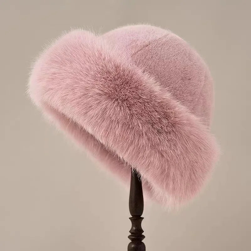 Samara™ | Plush Wide-Trim Cloche Hat