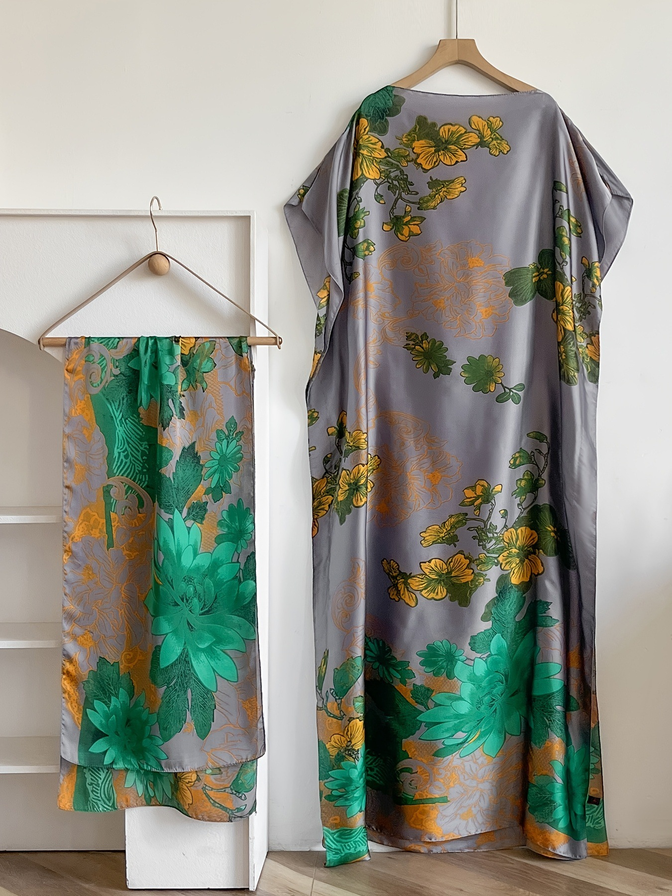 Elegant Floral Print Silk Kaftan Dress